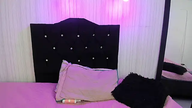 nicky angel1 online show from February 2025 09:52:02 PM