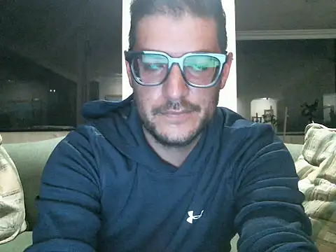 quitomanec online show from May 2026 05:46:02 AM