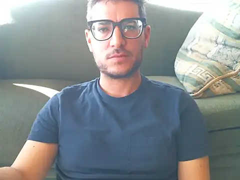 quitomanec online show from June 2026 01:39:02 PM