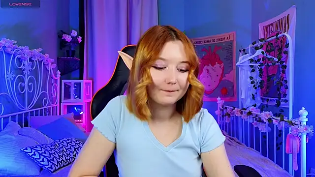 Snapshot of MizukiNoYoru chatting on February 2025 08:39:01 PM MizukiNoYoru online show from February 2025 08:39:01 PM