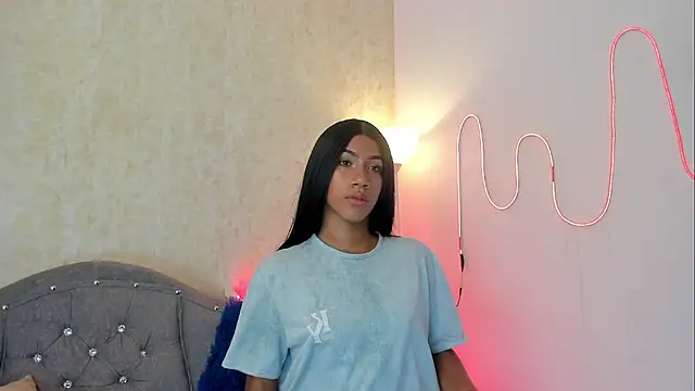 AntoniSantoss online show from October 2025 07:38:01 PM