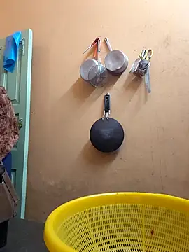 Lizza boudi online show from December 2025 01:11:01 AM