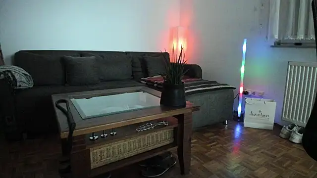 molicaremolicare online show from November 2025 01:01:01 PM