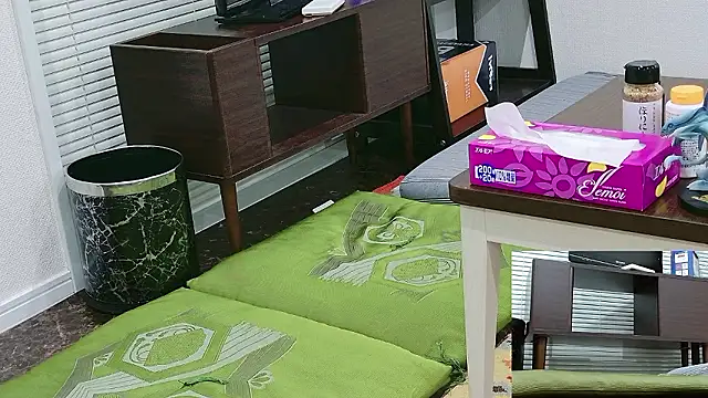 YARASERO-kun online show from December 2025 12:10:01 PM