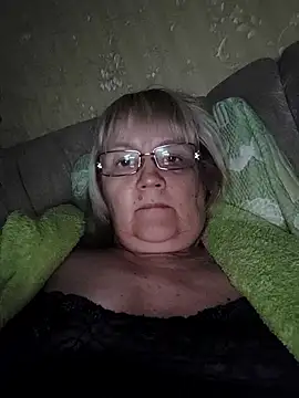 Violet5364 online show from November 2025 08:43:01 PM