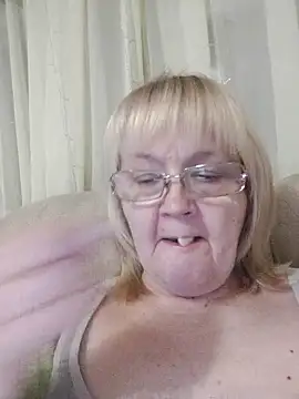 Violet5364 online show from December 2025 08:29:01 PM