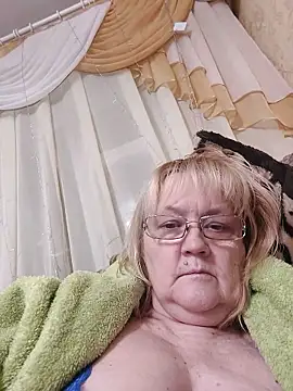 Snapshot of Violet5364 chatting on January 2026 09:07:02 PM Violet5364 online show from January 2026 09:07:02 PM