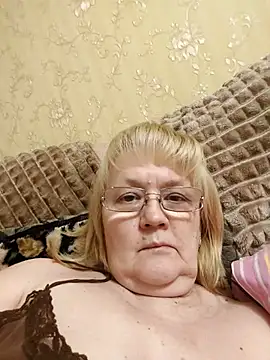 Snapshot of Violet5364 chatting on March 2026 08:26:02 PM Violet5364 online show from March 2026 08:26:02 PM