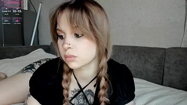 Snapshot of marynixoxo chatting on March 2025 01:01:02 PM marynixoxo online show from March 2025 01:01:02 PM