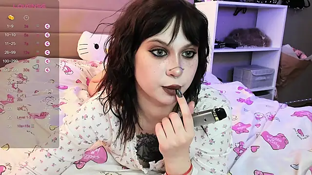 Snapshot of marynixoxo chatting on February 2026 07:13:01 AM marynixoxo online show from February 2026 07:13:01 AM