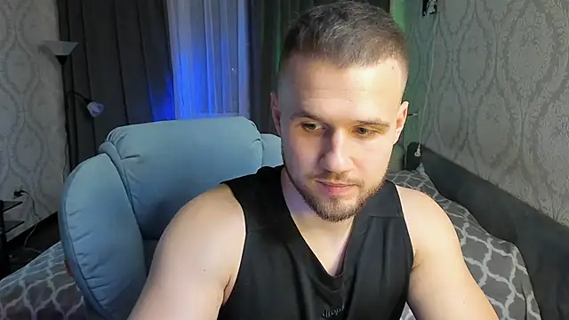 Snapshot of Vladik_b chatting on February 2025 05:47:01 PM Vladik b online show from February 2025 05:47:01 PM