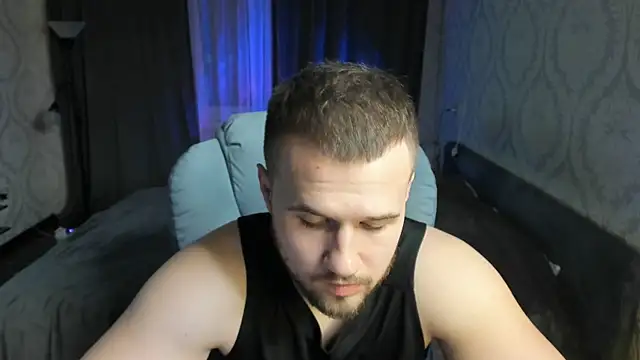 Snapshot of Vladik_b chatting on March 2025 05:45:02 PM Vladik b online show from March 2025 05:45:02 PM