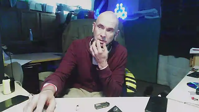 TommyDoggg online show from February 2025 10:25:01 PM