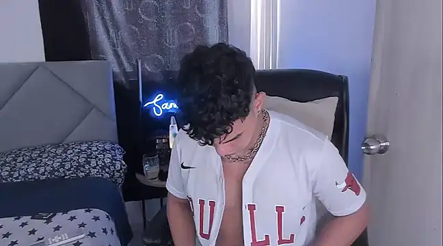 Snapshot of samm_sv chatting on March 2025 08:20:02 PM samm sv online show from March 2025 08:20:02 PM