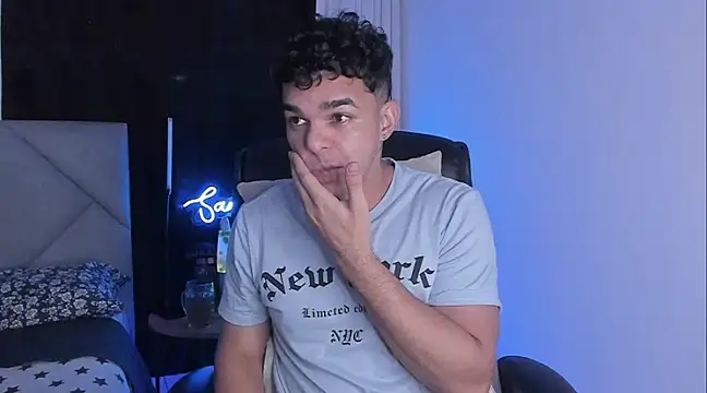 Snapshot of samm_sv chatting on March 2025 04:54:02 AM samm sv online show from March 2025 04:54:02 AM