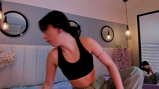 alice lodge online show from December 2025 03:04:01 AM