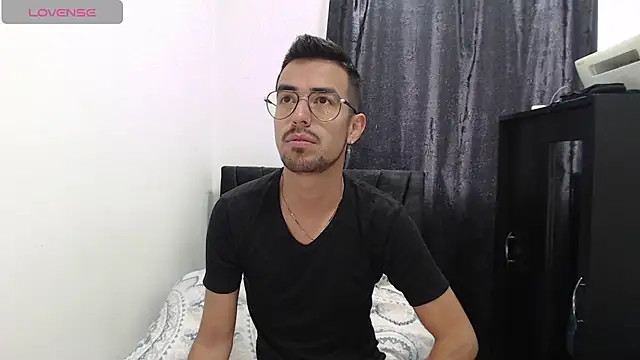 Snapshot of Demian_val chatting on March 2025 02:23:02 PM Demian val online show from March 2025 02:23:02 PM