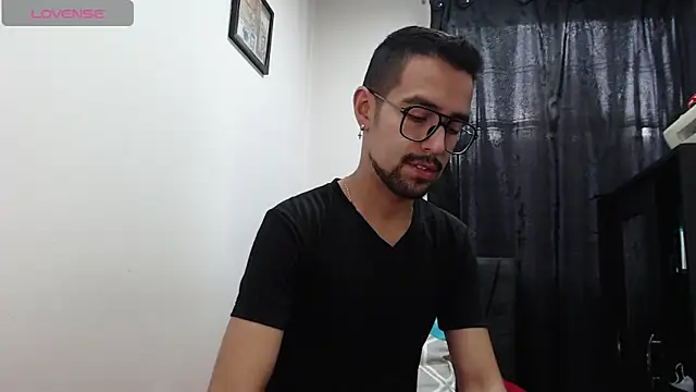 Snapshot of Demian_val chatting on February 2026 12:09:02 PM Demian val online show from February 2026 12:09:02 PM