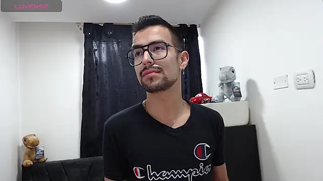 Snapshot of Demian_val chatting on February 2026 11:58:02 AM Demian val online show from February 2026 11:58:02 AM