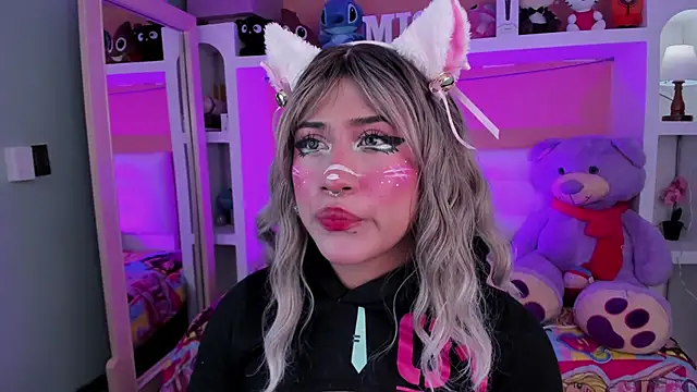 miss   megan online show from April 2026 02:28:02 AM