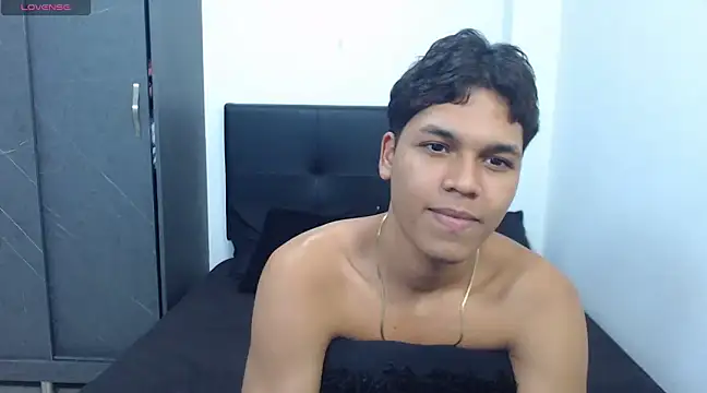 Snapshot of David_Gil19 chatting on March 2025 07:47:02 AM David Gil19 online show from March 2025 07:47:02 AM