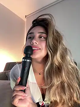 Snapshot of Hornyholly__ chatting on November 2025 11:51:02 PM Hornyholly online show from November 2025 11:51:02 PM