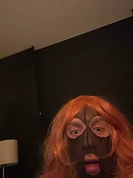 Snapshot of Bleueyez007 chatting on February 2026 01:04:01 AM Bleueyez007 online show from February 2026 01:04:01 AM