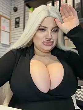 Eliaden online show from November 2025 03:27:02 AM