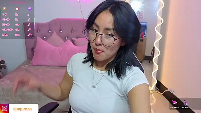 LUDO KITTY TAY online show from October 2025 03:28:01 AM