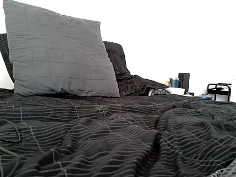 Iscariot19 online show from November 2025 10:56:01 PM