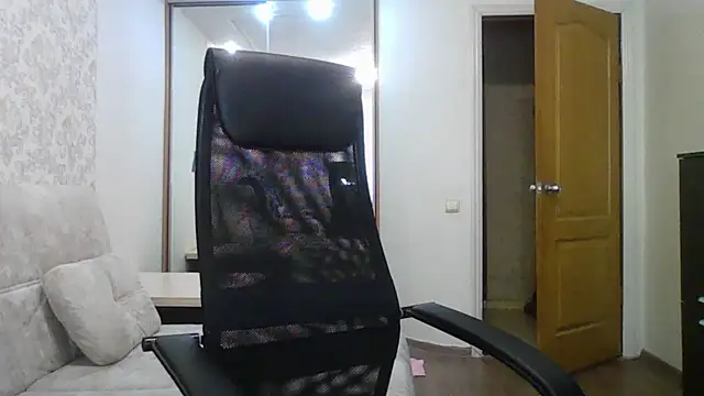 Snapshot of Victoria_secrets_ chatting on March 2025 05:54:02 AM Victoria secrets online show from March 2025 05:54:02 AM
