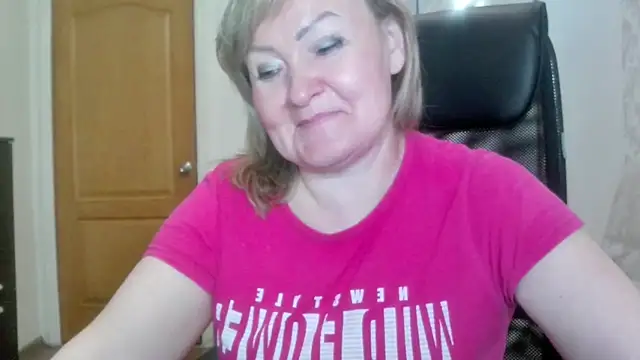 Snapshot of Victoria_secrets_ chatting on June 2026 06:02:01 PM Victoria secrets online show from June 2026 06:02:01 PM
