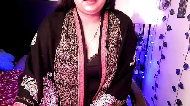 Snapshot of megancatluna chatting on January 2026 07:11:02 AM megancatluna online show from January 2026 07:11:02 AM