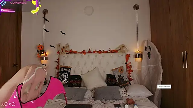 Julieta priv online show from October 2025 02:17:02 PM