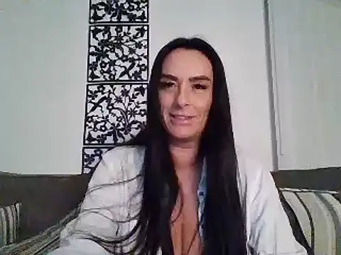 Layla Gilf Mae online show from March 2025 09:21:01 PM