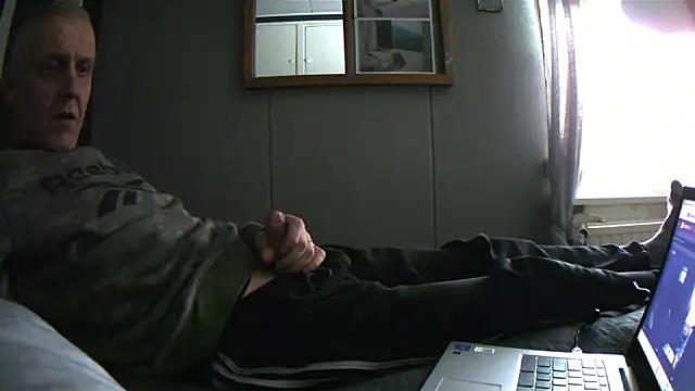 Teemu online show from March 2025 03:29:02 PM