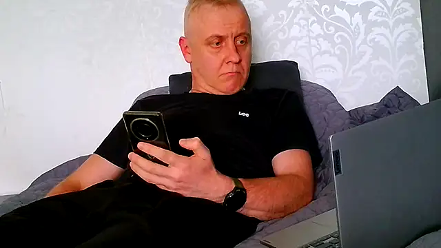 Snapshot of Teemu chatting on July 2026 02:29:01 PM Teemu online show from July 2026 02:29:01 PM
