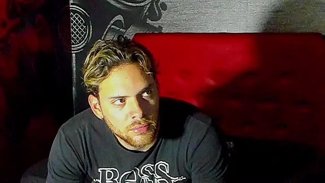 Snapshot of arnold_bekam chatting on February 2025 07:23:01 PM arnold bekam online show from February 2025 07:23:01 PM