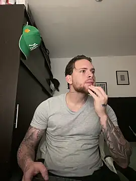 Snapshot of arnold_bekam chatting on February 2025 10:58:01 AM arnold bekam online show from February 2025 10:58:01 AM