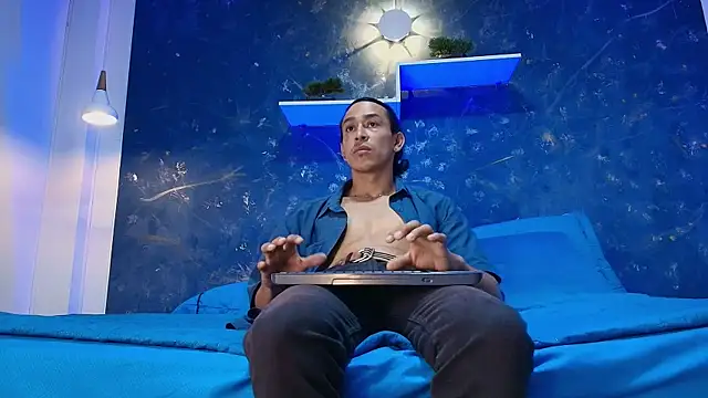 Ares Cohen online show from March 2025 01:09:01 PM