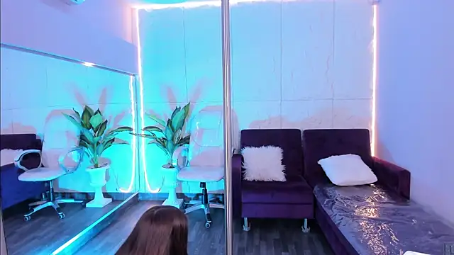 MelanieHillss online show from December 2025 04:41:04 AM