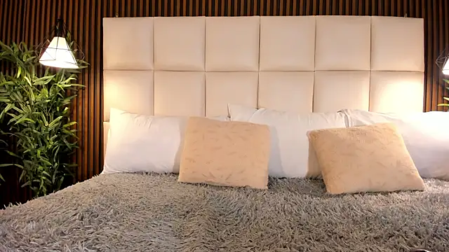 MelanieHillss online show from March 2026 04:19:01 AM