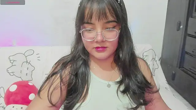 Snapshot of Naoko_7w7 chatting on April 2026 01:08:01 AM Naoko 7w7 online show from April 2026 01:08:01 AM