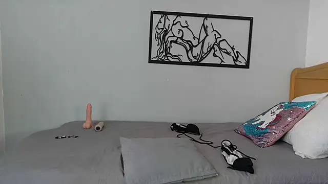 karina-lopez online show from November 2025 01:25:02 PM