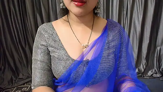 Snapshot of goldiwets chatting on September 2025 03:44:01 PM goldiwets online show from September 2025 03:44:01 PM