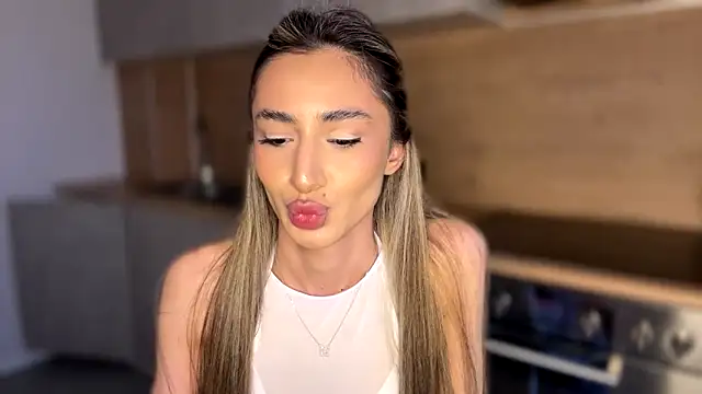 alissadreams online show from June 2026 04:17:02 PM