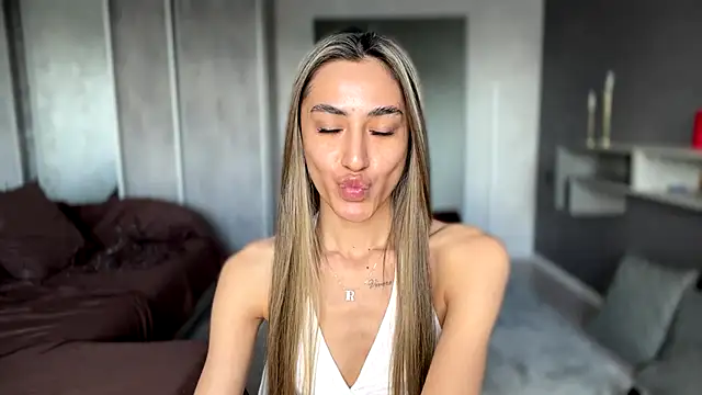 alissadreams online show from July 2026 11:27:01 AM