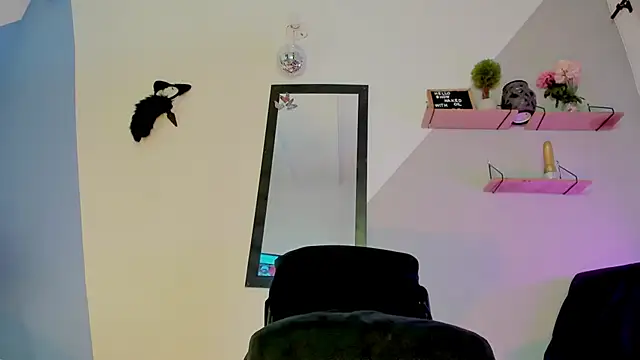 Snapshot of Aria_fitness chatting on November 2025 01:33:02 PM Aria fitness online show from November 2025 01:33:02 PM