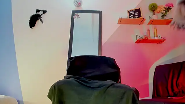 Snapshot of Aria_fitness chatting on November 2025 01:01:01 PM Aria fitness online show from November 2025 01:01:01 PM