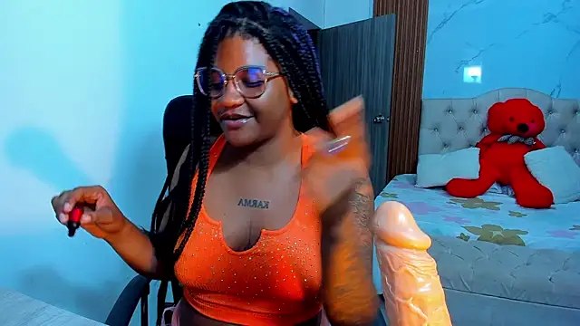 Snapshot of ZahraRose chatting on January 2026 07:50:02 PM ZahraRose online show from January 2026 07:50:02 PM